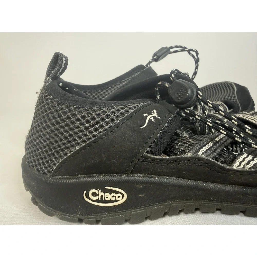 Chaco Junior Kid Outcross Size 4 Watersport Shoes Black and Grey